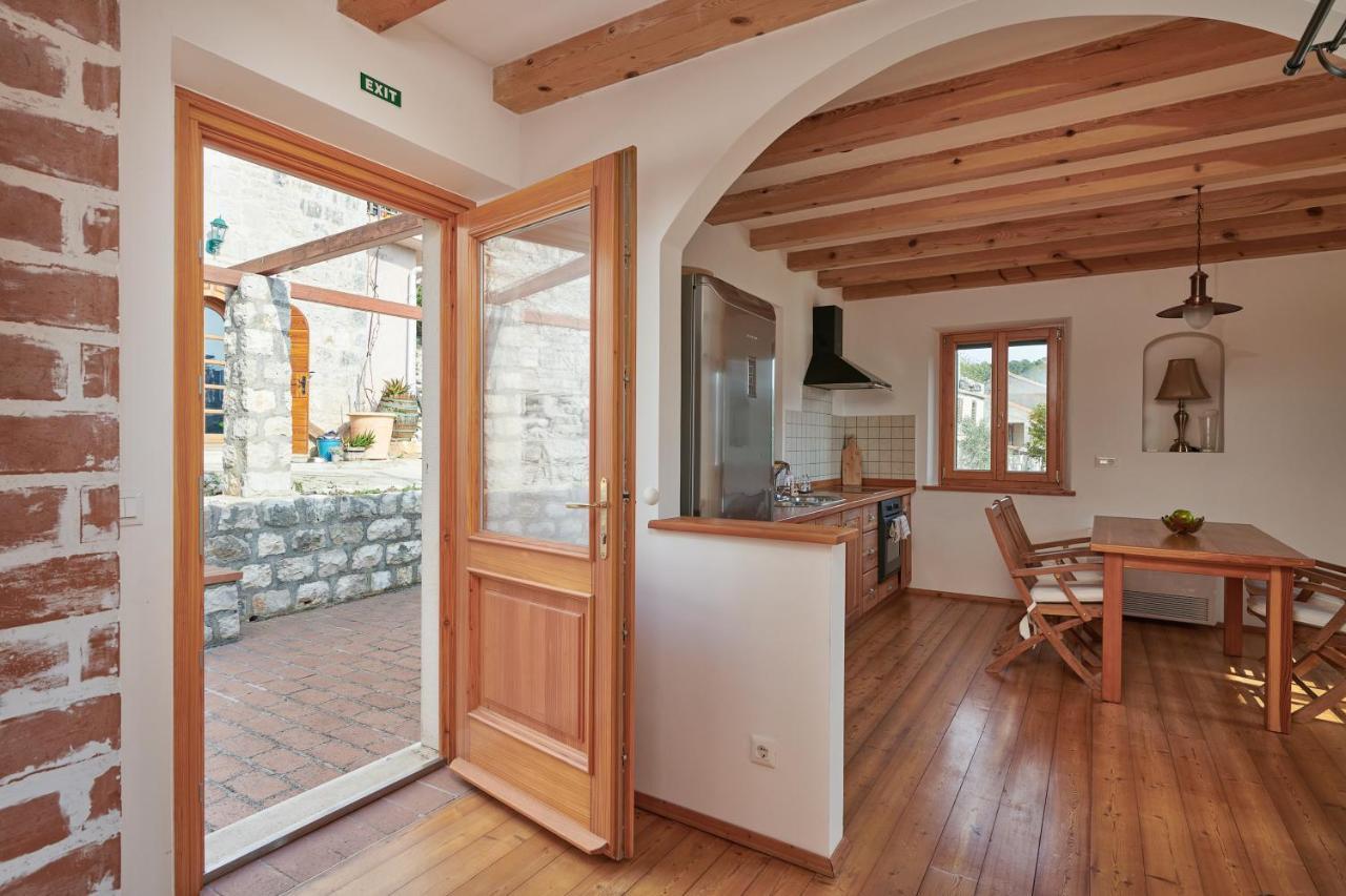 Park Cottage Govedari Екстер'єр фото
